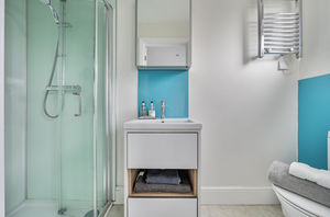 En suite- click for photo gallery